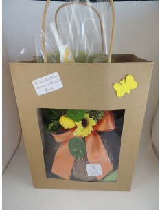 GRAND OEUF  LAIT REF 200 GARNI DE BONBONS DE CHOCOLAT . 2