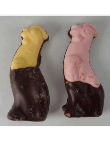 5 GRANDES GUIMAUVES NOIRES .